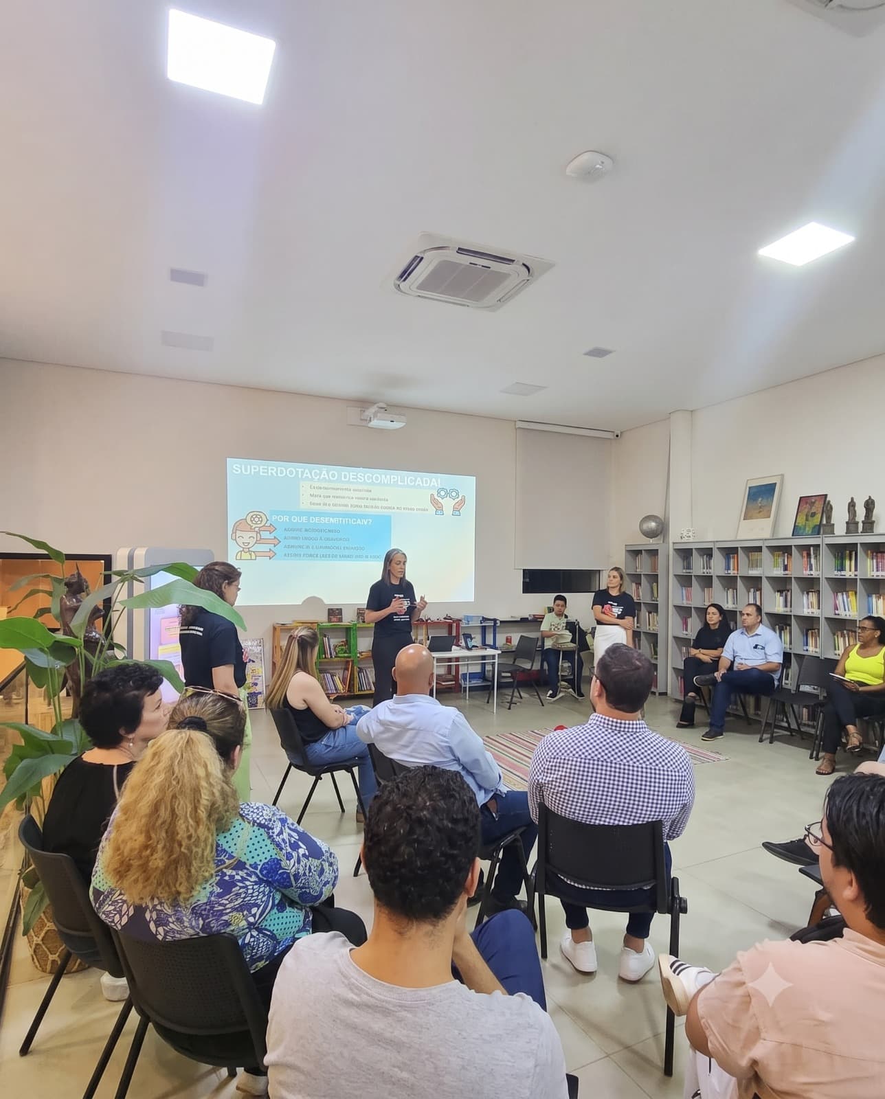 Comunidade e famílias do NISU